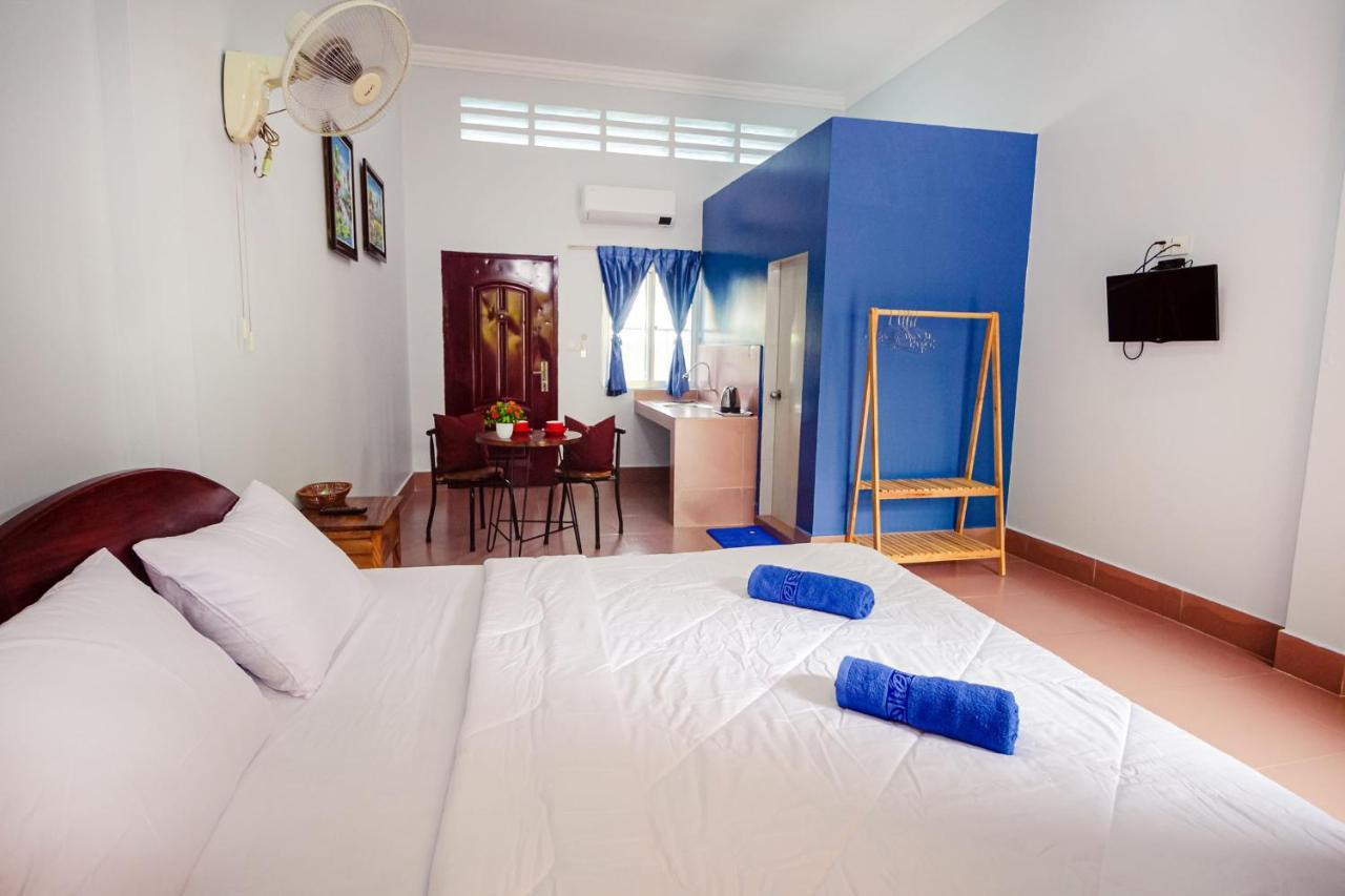 Lea'S Guesthouse And Restaurant Kampot Exterior photo